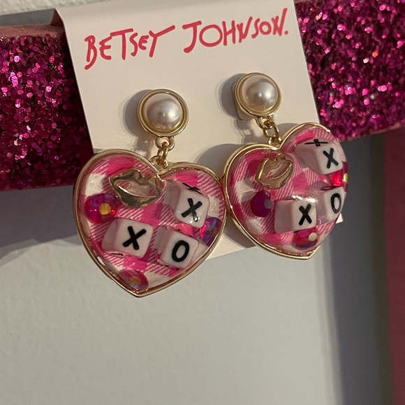 💋NWT BETSEY JOHNSON EARRINGS💋 - Picture 2 of 4